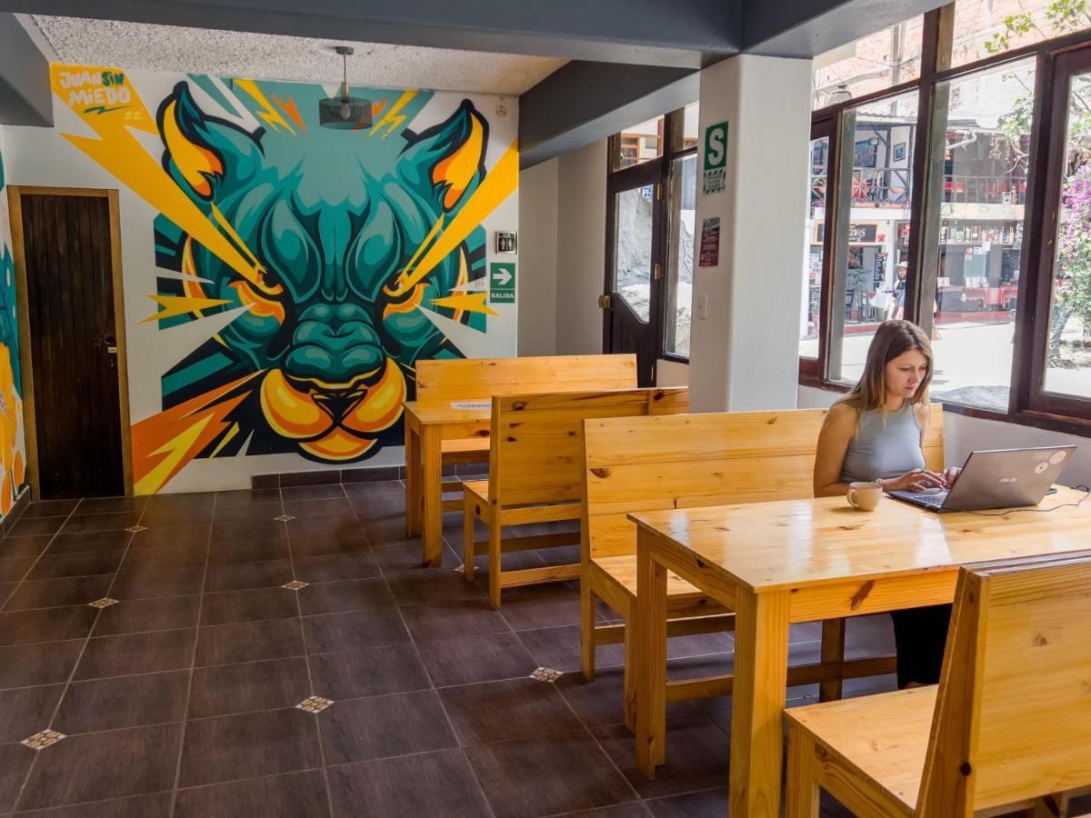 Supertramp Hostel Machupicchu Екстер'єр фото