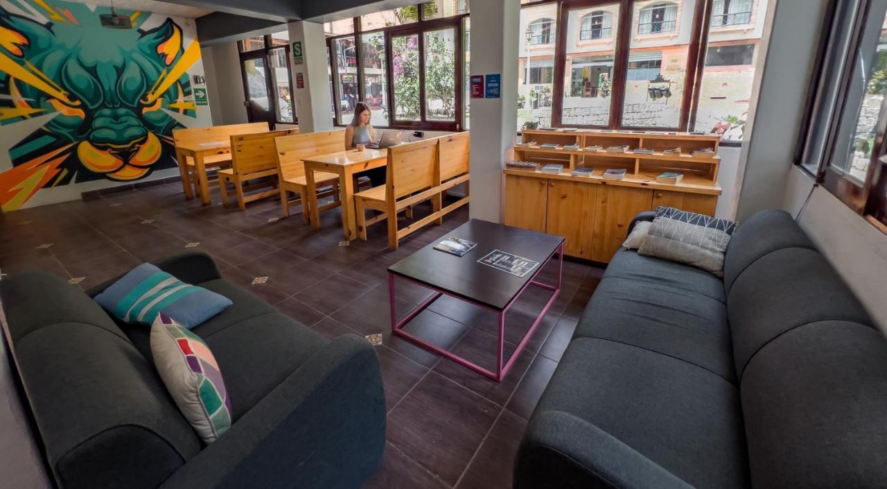 Supertramp Hostel Machupicchu Екстер'єр фото